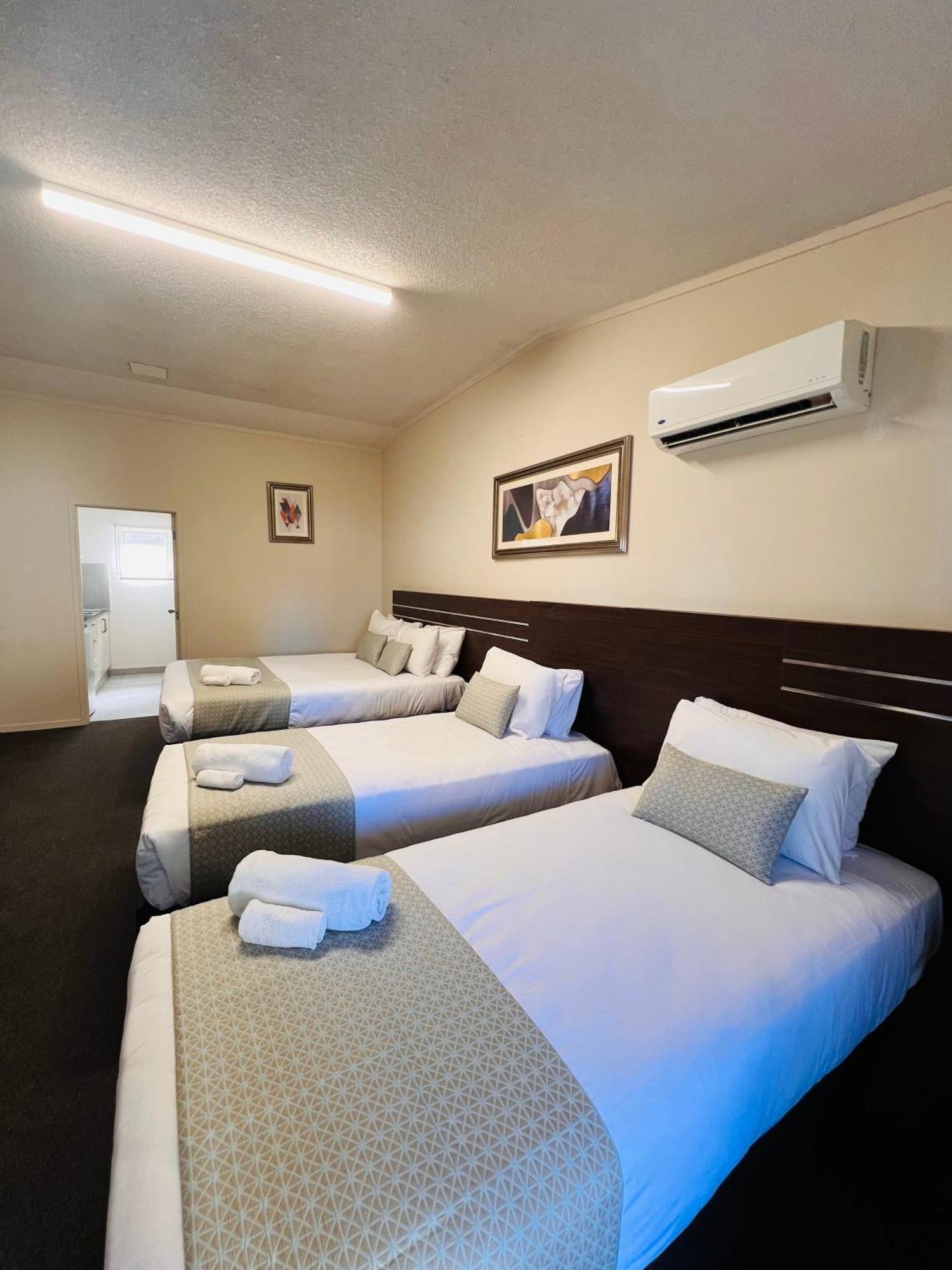 Auckland Airport Kiwi Motel Exterior photo